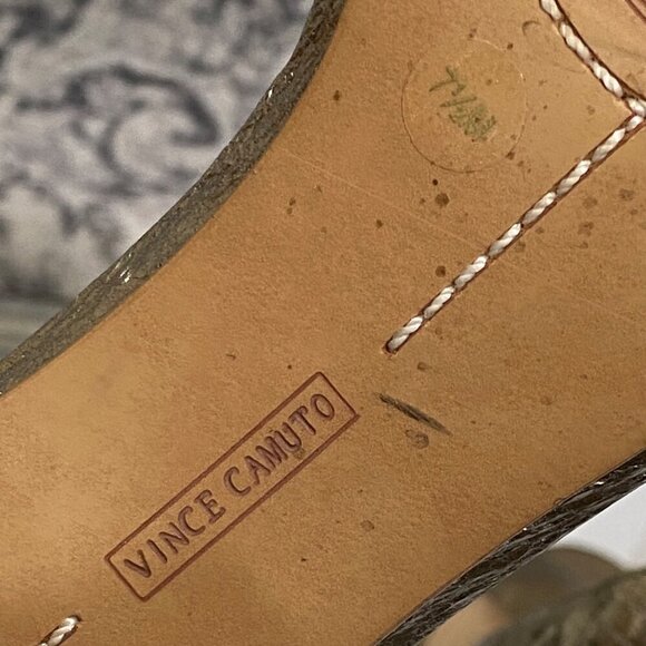 Vince Camuto MAIRANA Snakeskin Ankle Strap Heels in Metallic Gold Size 7 1/2 - Picture 7 of 8